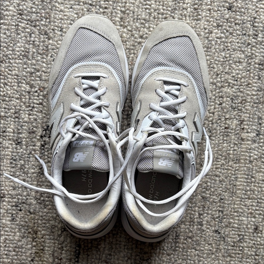 New Balance Light Gray Athletic Shoes